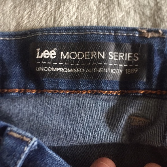 Jeans - Picture 2 of 2